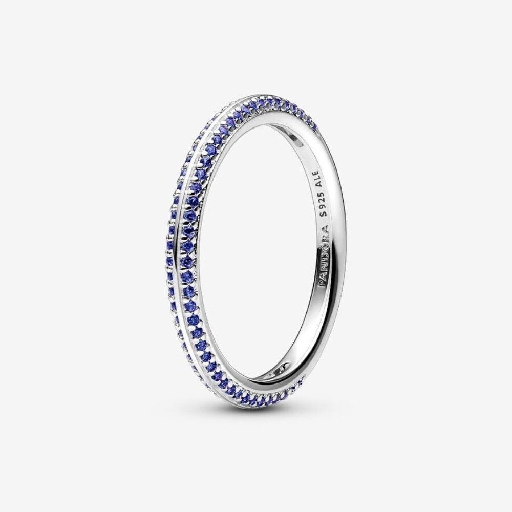 Sterling Siler ring with blue crystals  New, 199679C03